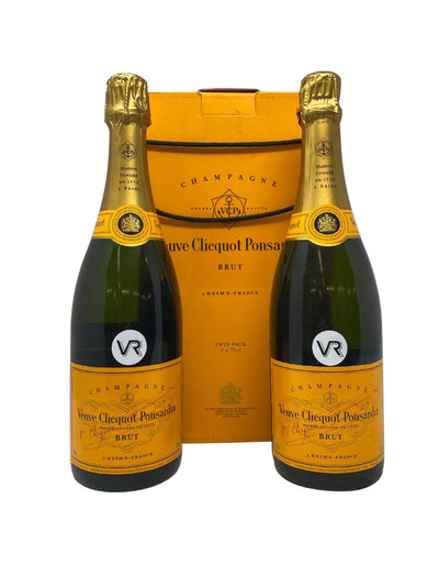 2x Champagne Cuvee Brut 90's IOC - Veuve Clicquot Ponsardin - Rarest Wines